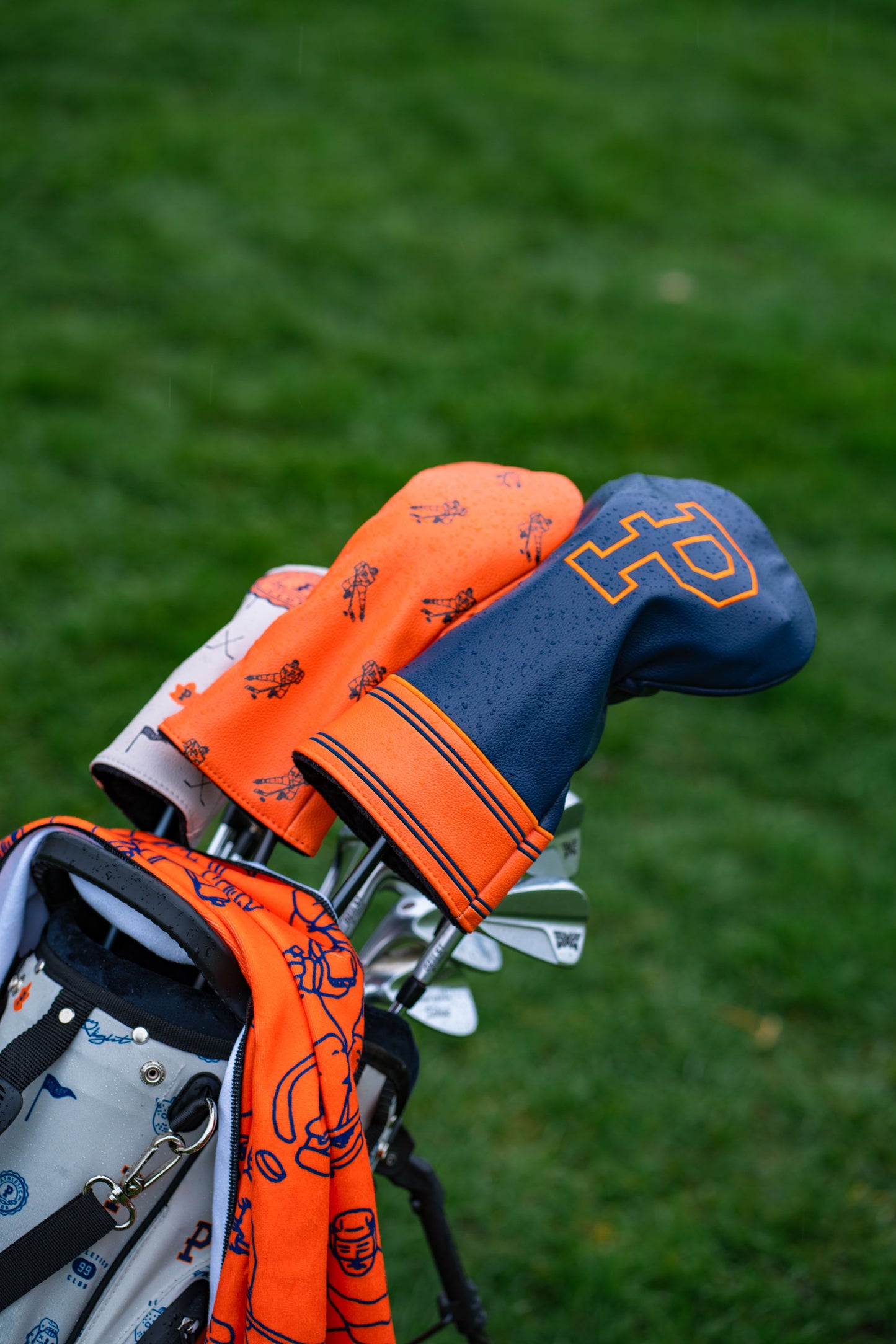 Hockey Night Headcover Set