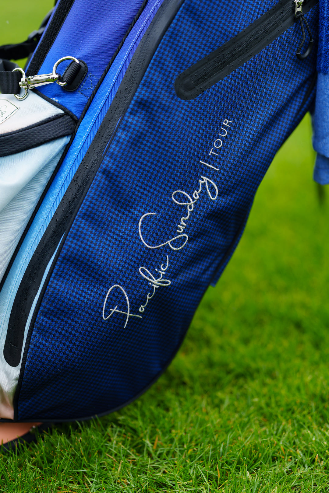 Aurora Twilight Golf Bag