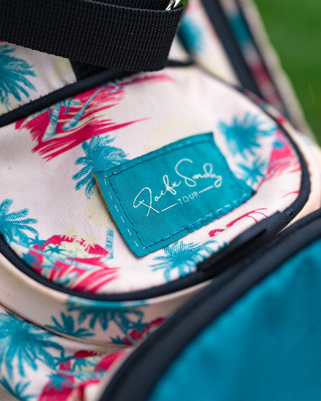 Pacific Sunday Beachcomber Golf Bag. 100% waterproof and premium quality golf bag.