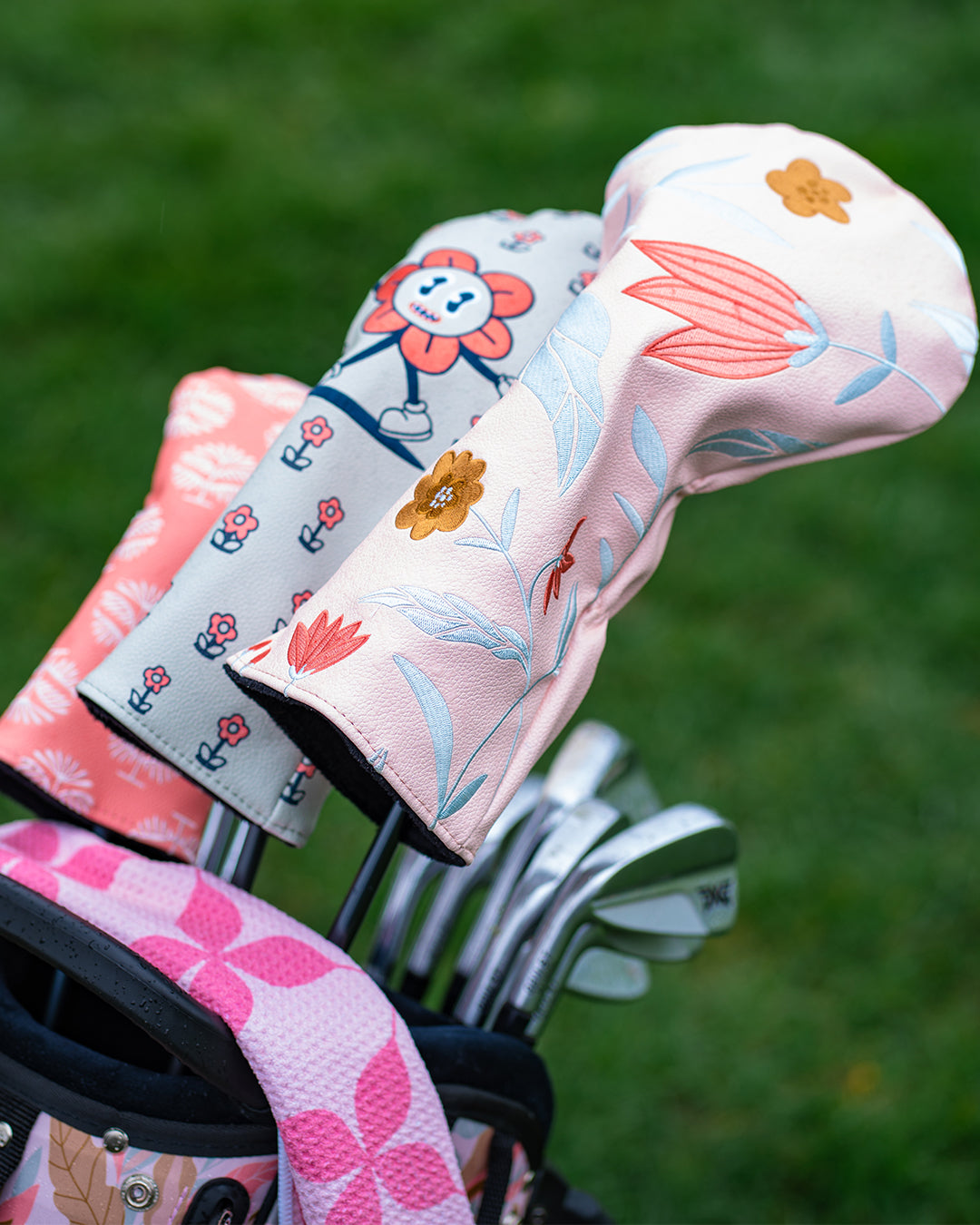 Pacific Sunday Garden Club Golf Bag. 100% waterproof and premium quality golf bag.