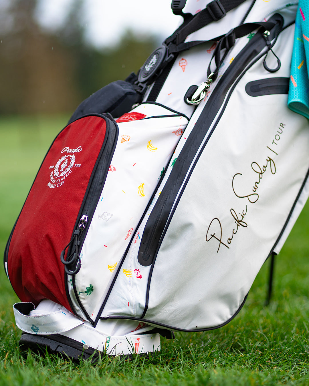 Pacific Sunday Sundae World Cup Golf Bag. 100% waterproof and premium quality golf bag.