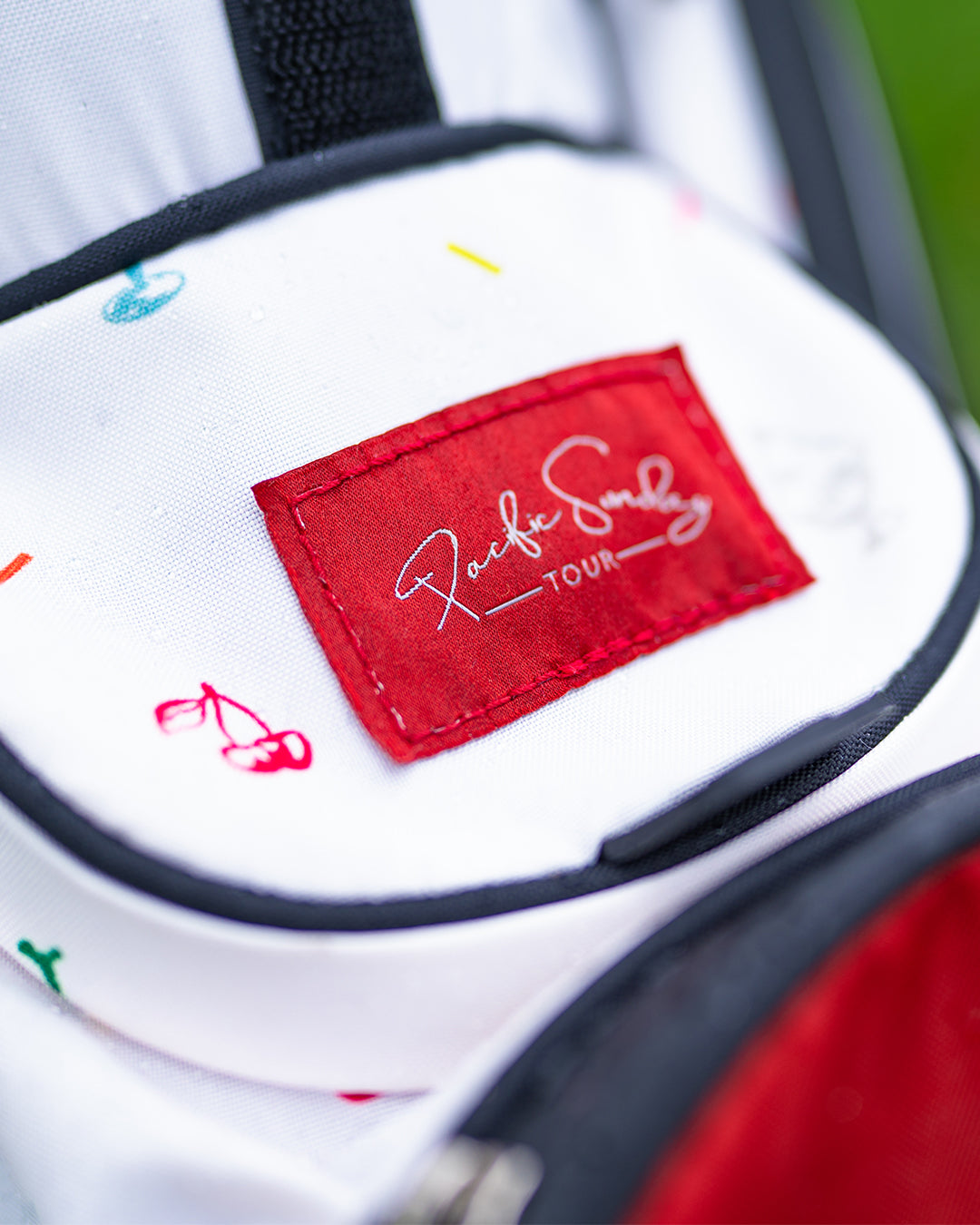 Pacific Sunday Sundae World Cup Golf Bag. 100% waterproof and premium quality golf bag.