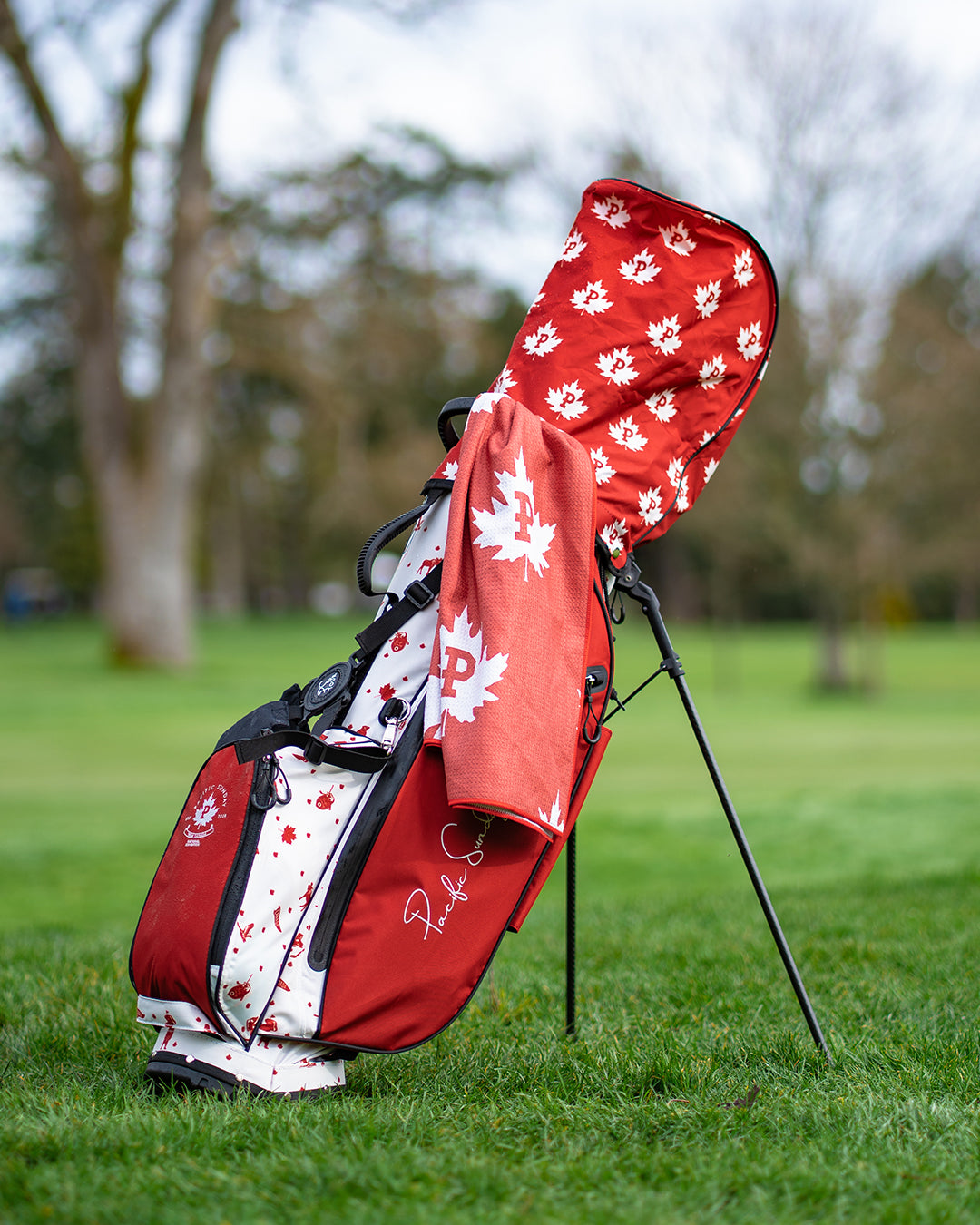 Pacific Sunday Team Canada Golf Bag. 100% waterproof and premium quality golf bag.