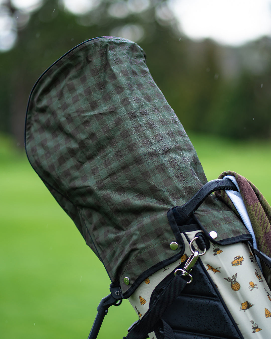 Pacific Sunday Weekend Warrior Golf Bag. 100% waterproof and premium quality golf bag.