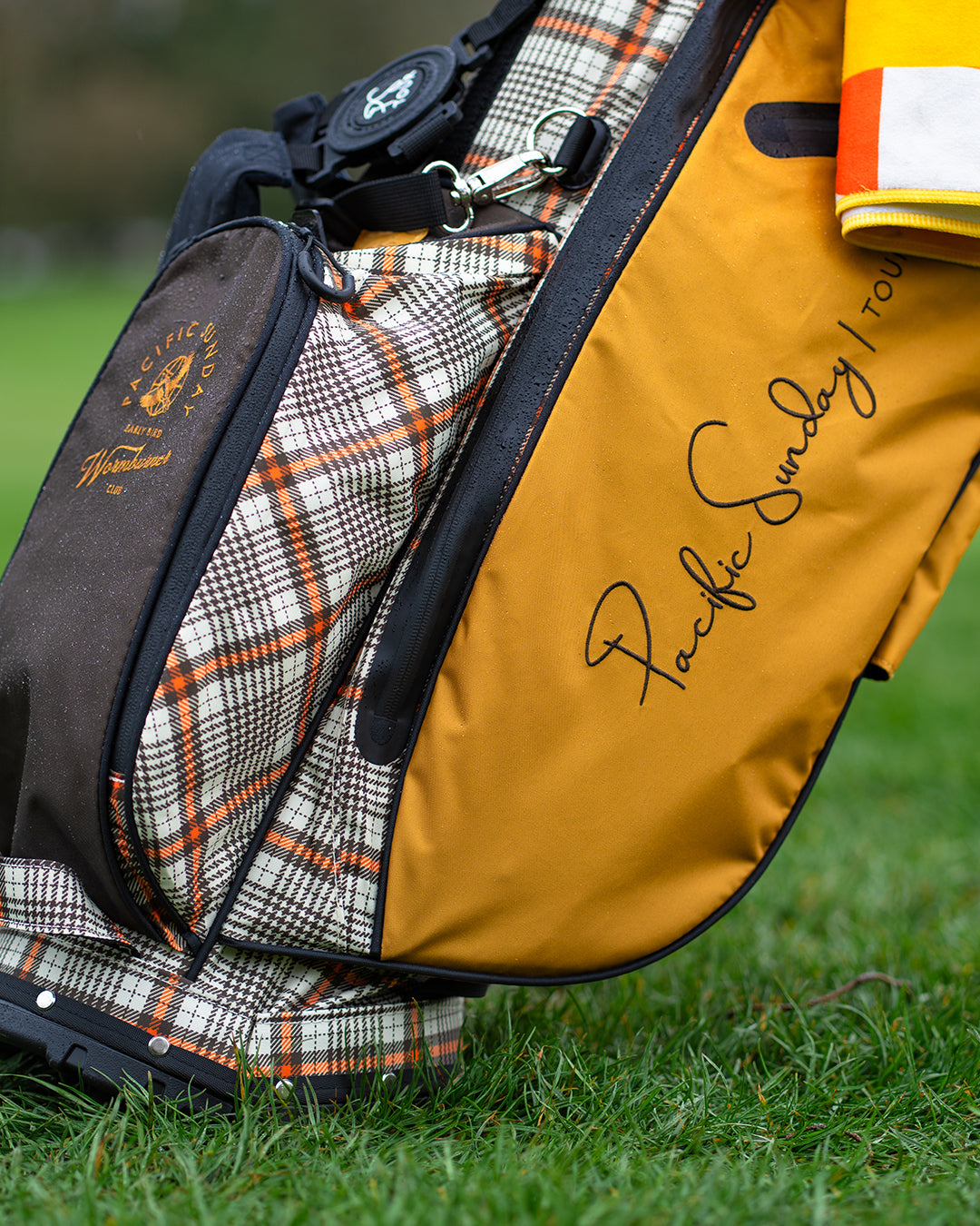 Pacific Sunday Wormburner Golf Bag. 100% waterproof and premium quality golf bag.
