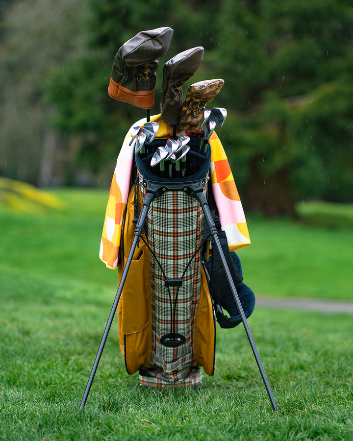 Pacific Sunday Wormburner Golf Bag. 100% waterproof and premium quality golf bag.