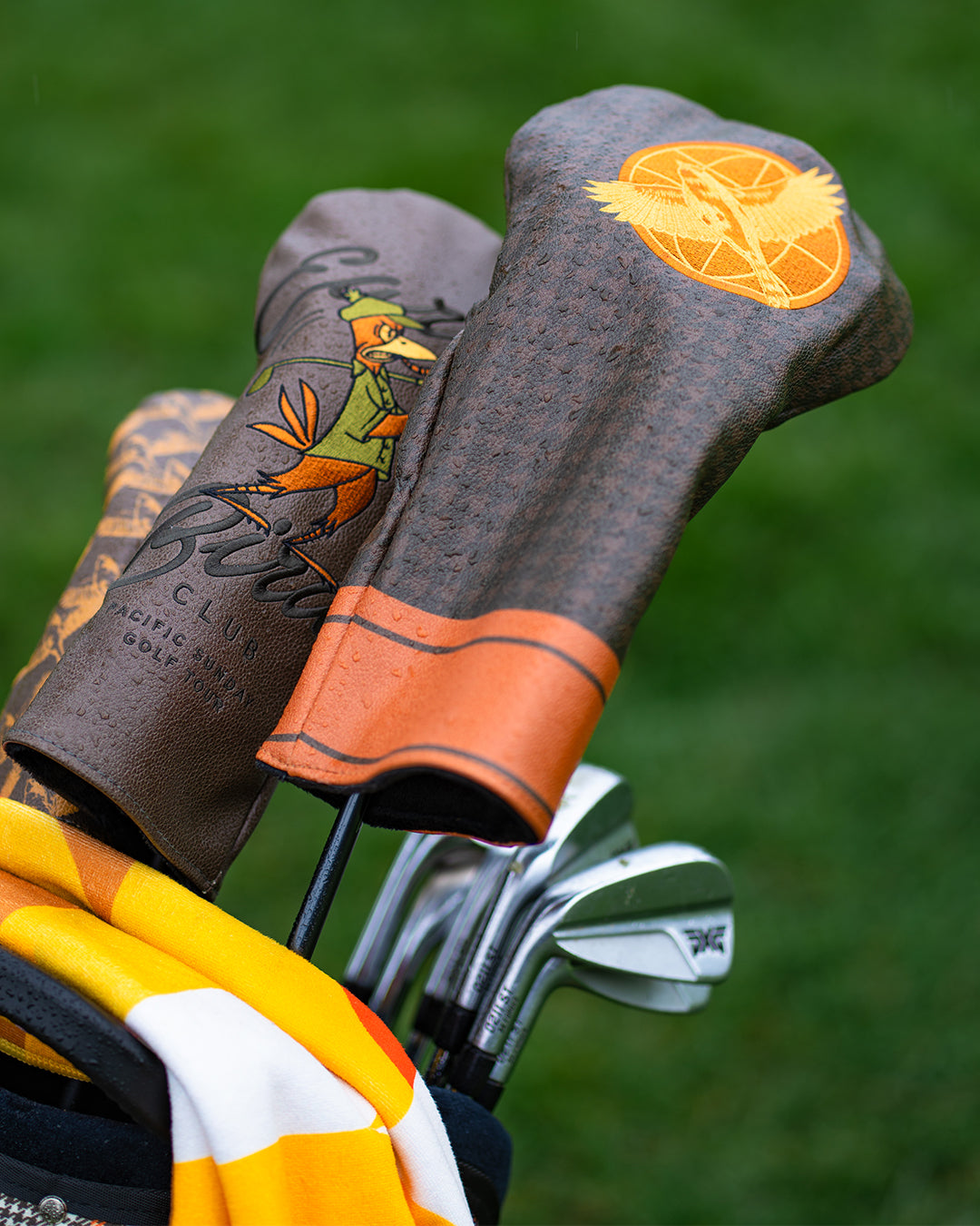 Pacific Sunday Wormburner Golf Bag. 100% waterproof and premium quality golf bag.